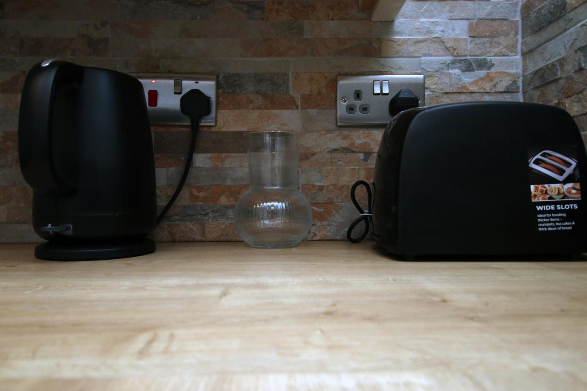 Cosy 3Br Home, Scenic Views, Ideal For Walks & Work Abertillery Bagian luar foto