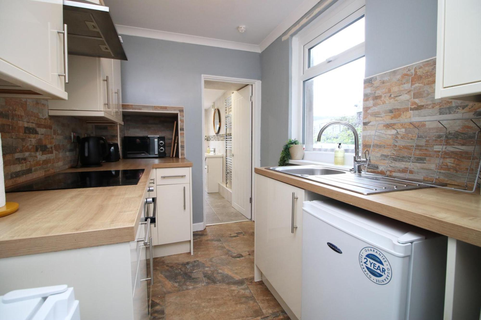 Cosy 3Br Home, Scenic Views, Ideal For Walks & Work Abertillery Bagian luar foto