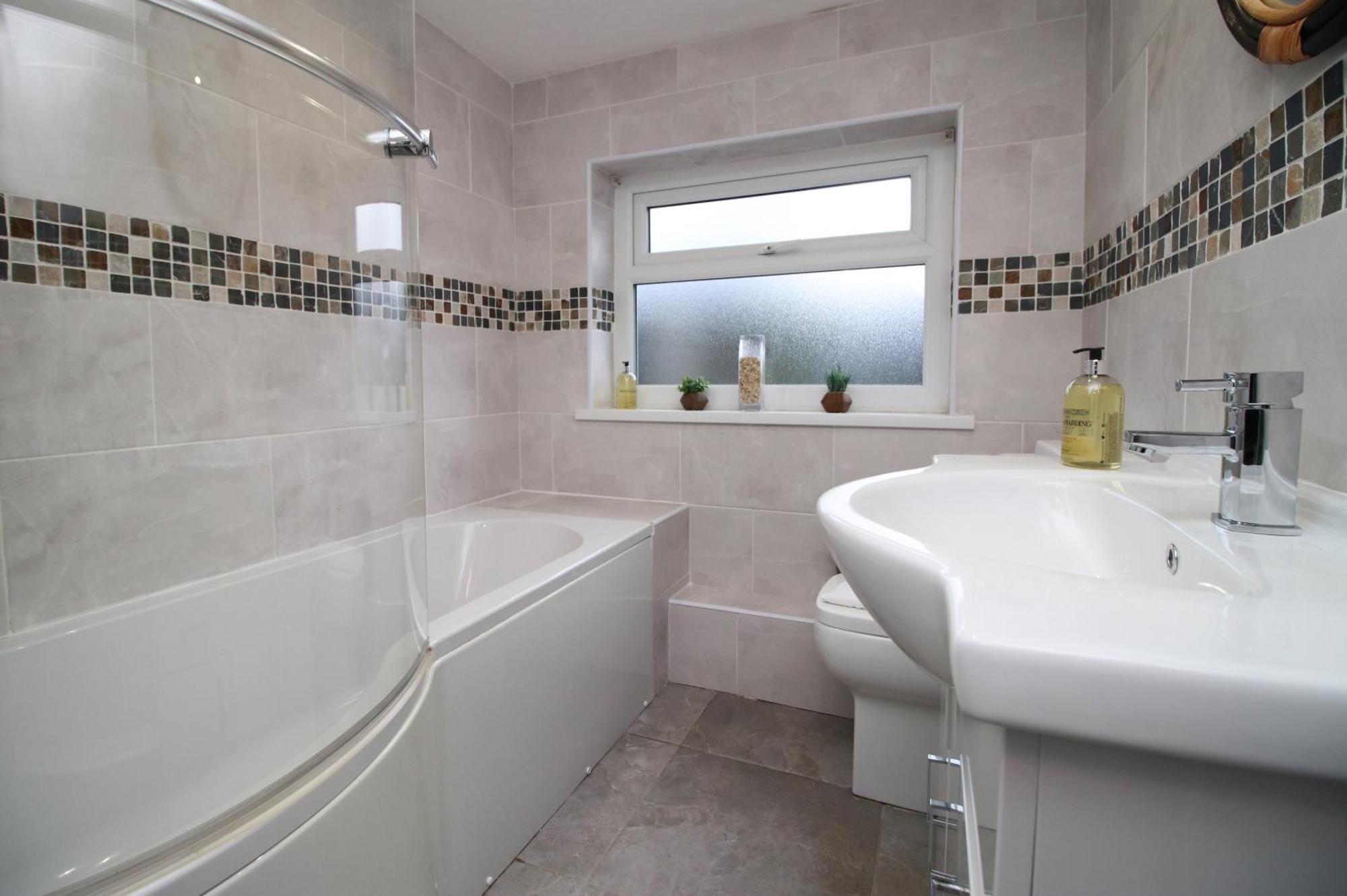 Cosy 3Br Home, Scenic Views, Ideal For Walks & Work Abertillery Bagian luar foto